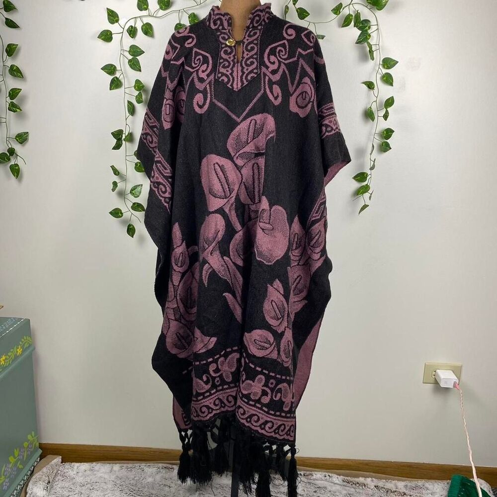 Calla Lily knotted macrame tassle poncho purple black floral whimsigoth boho